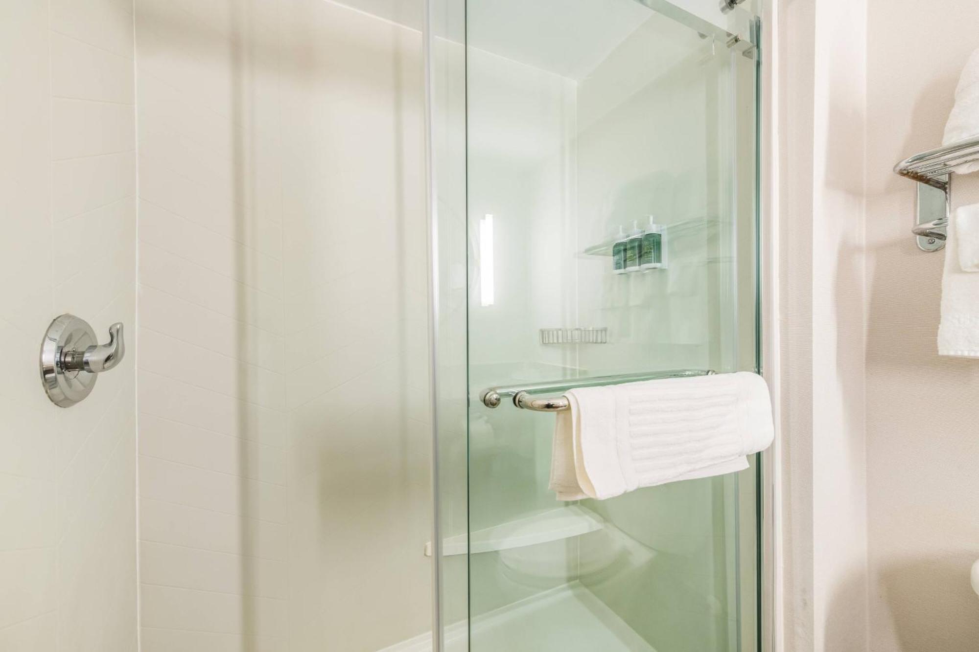 Fairfield By Marriott Inn & Suites Greensboro Coliseum Area Eksteriør billede