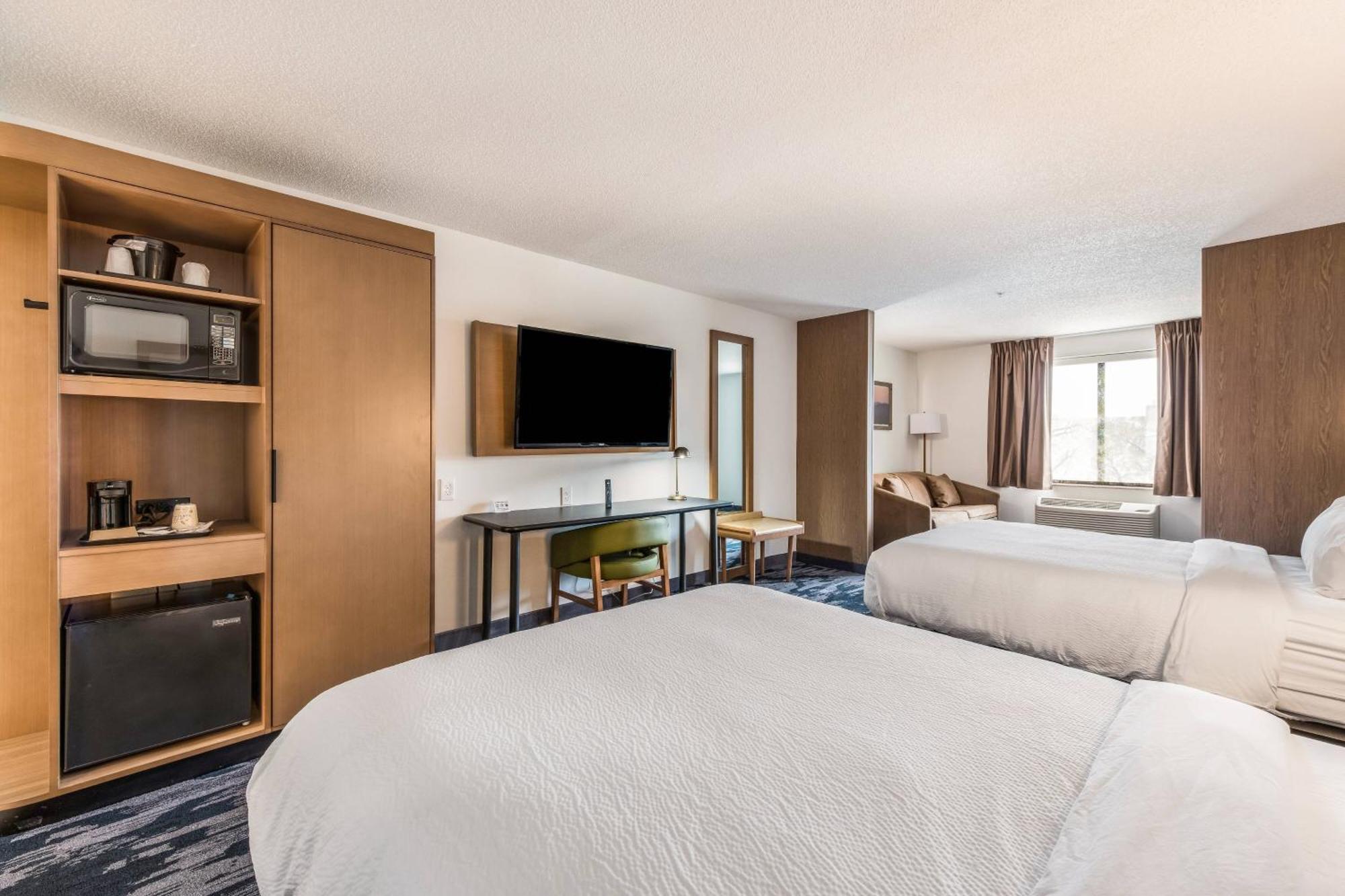 Fairfield By Marriott Inn & Suites Greensboro Coliseum Area Eksteriør billede