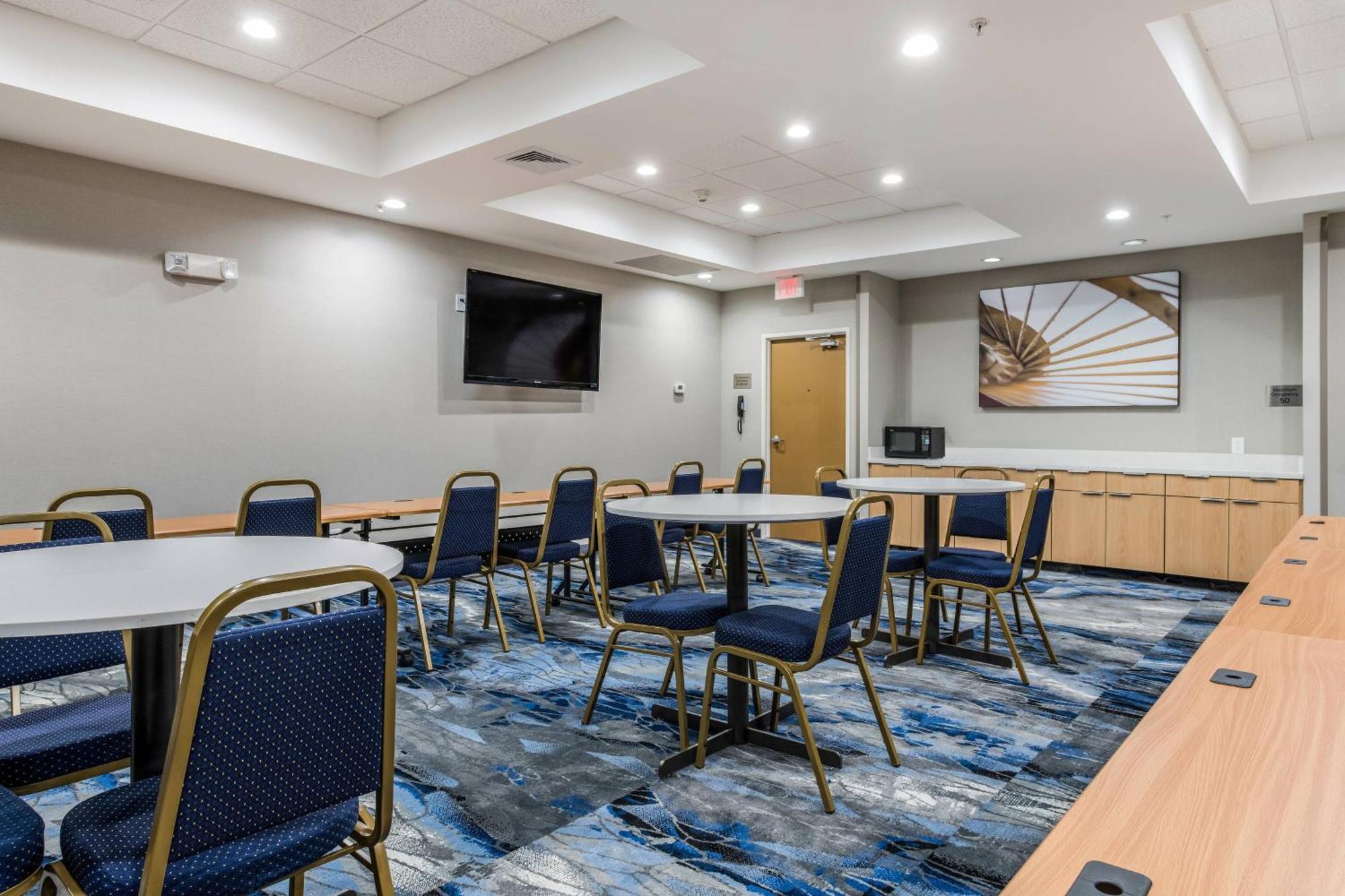 Fairfield By Marriott Inn & Suites Greensboro Coliseum Area Eksteriør billede