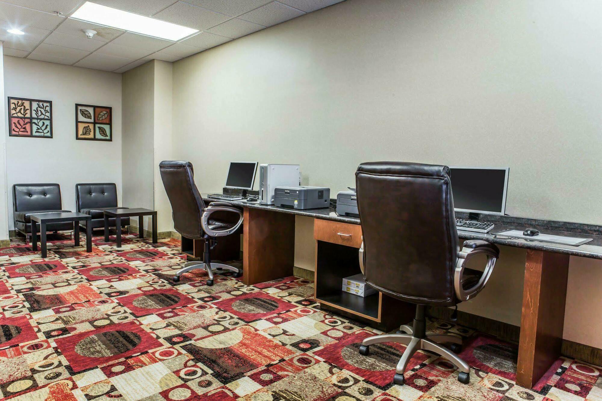 Fairfield By Marriott Inn & Suites Greensboro Coliseum Area Eksteriør billede